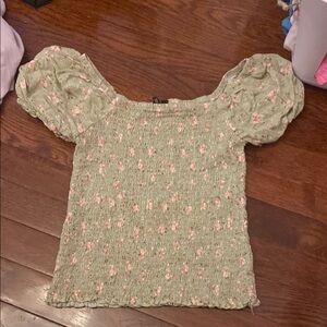 Floral Green Puff Sleeve Top